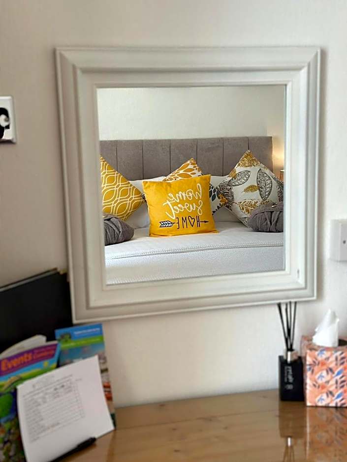 Abbey House Self Check In B&B