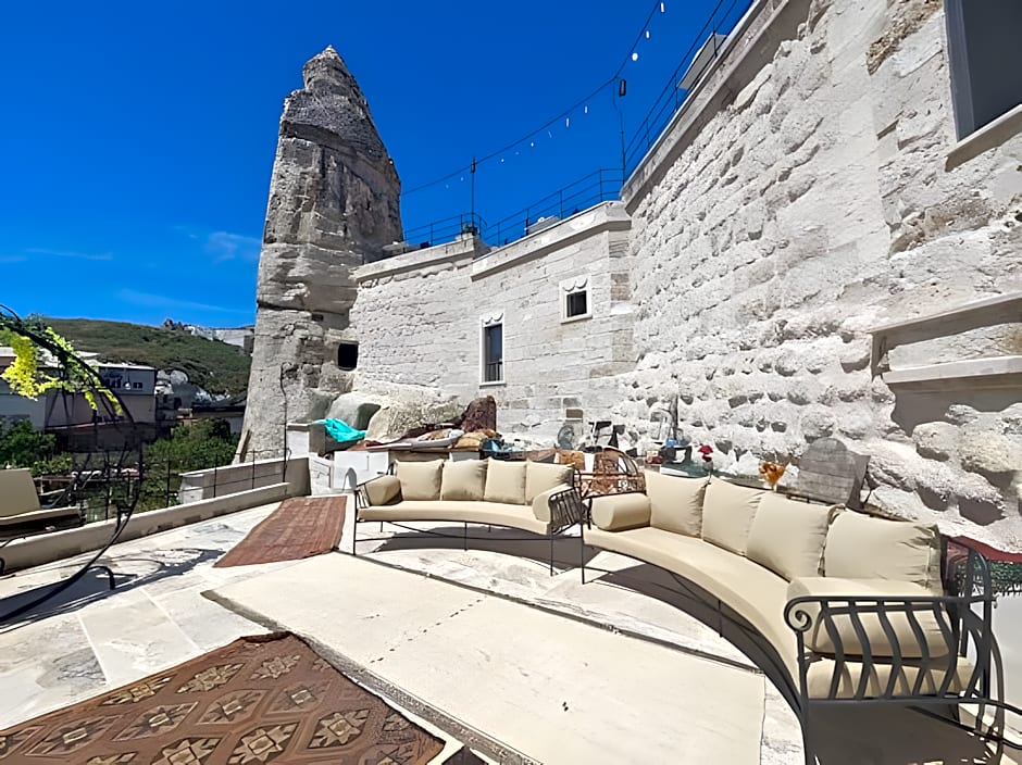 Noah's Ark Cave Hotel