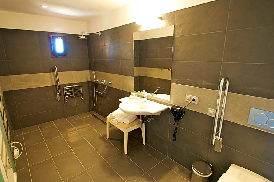 Bennoc Petit Hotel