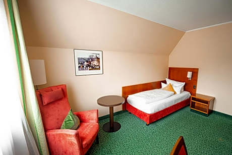 Classic Single Room