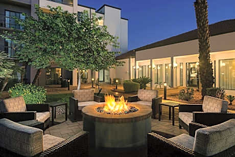 Courtyard by Marriott Phoenix Airport