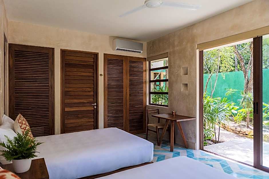 Hotel Tiki Tiki