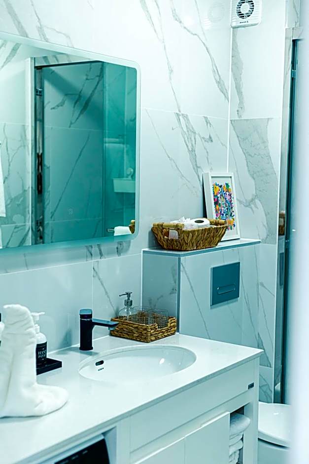 Deluxe Swan Stone Castle Apartment