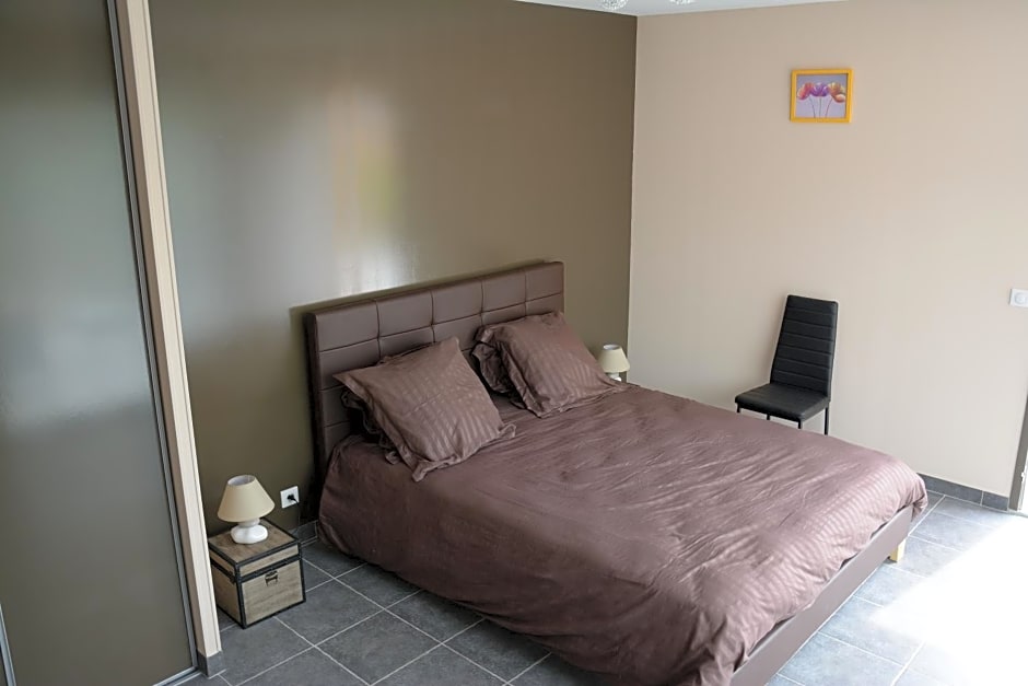 Chambres d'hôtes, B&B climatisées LA BORRELLIENNE