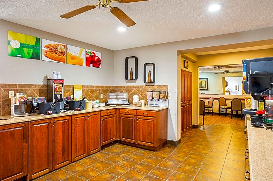Quality Inn Mitchell I-90