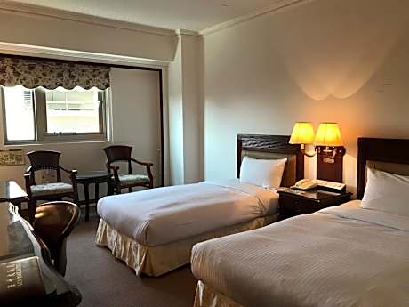 Twin Room with Bath