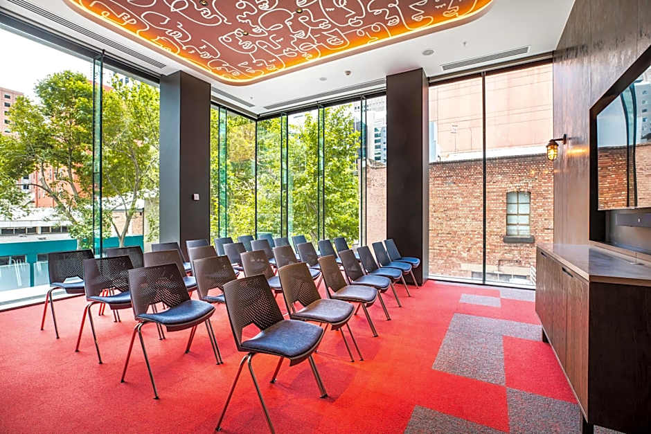 Holiday Inn Express Melbourne Little Collins By IHG