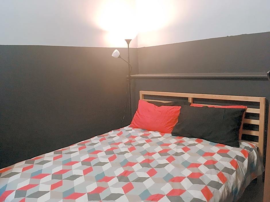 Sundancer Backpackers Hostel