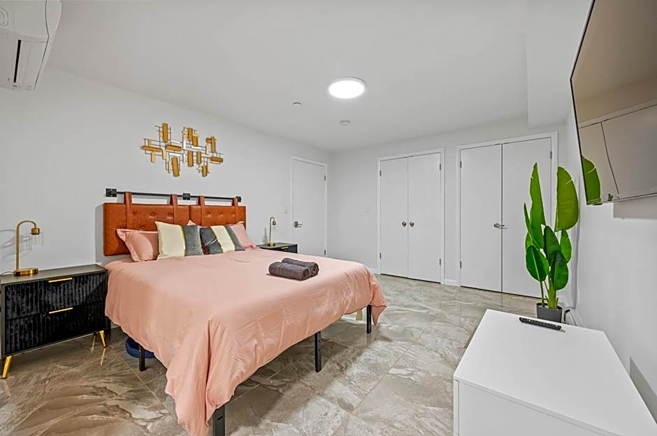 Upper East Side Luxury 3BR 2B 1700 square feet