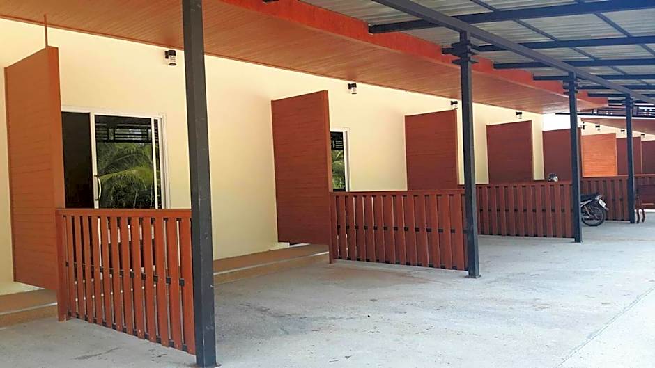 ไออุ่นรีสอร์ท