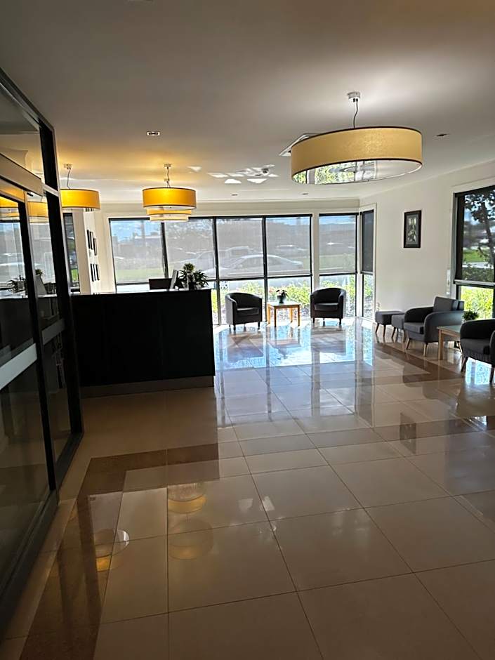 Bairnsdale International