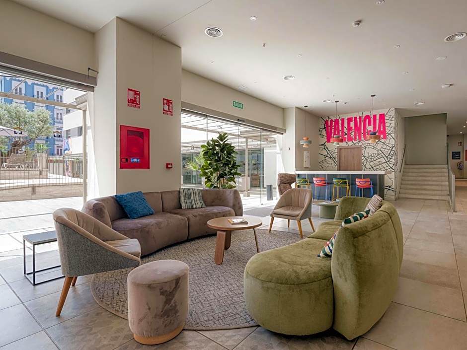 Livensa Living Studios Valencia Marina Real