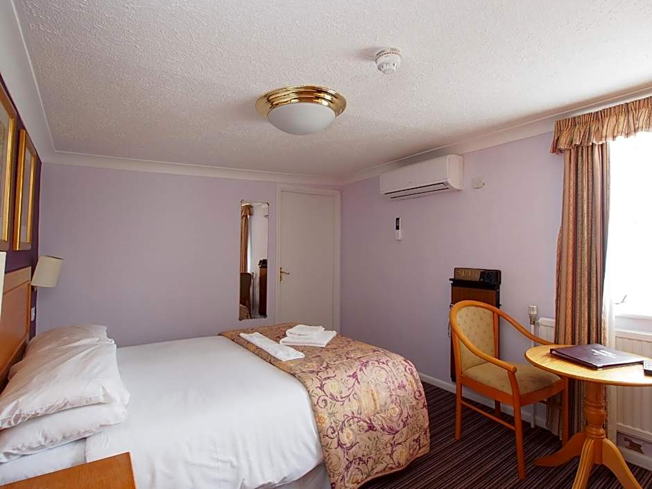 The Chatsworth Hotel