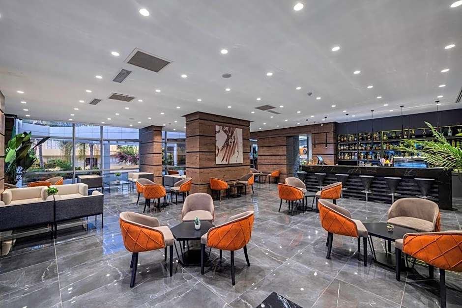 Grand Sapphire City Hotel