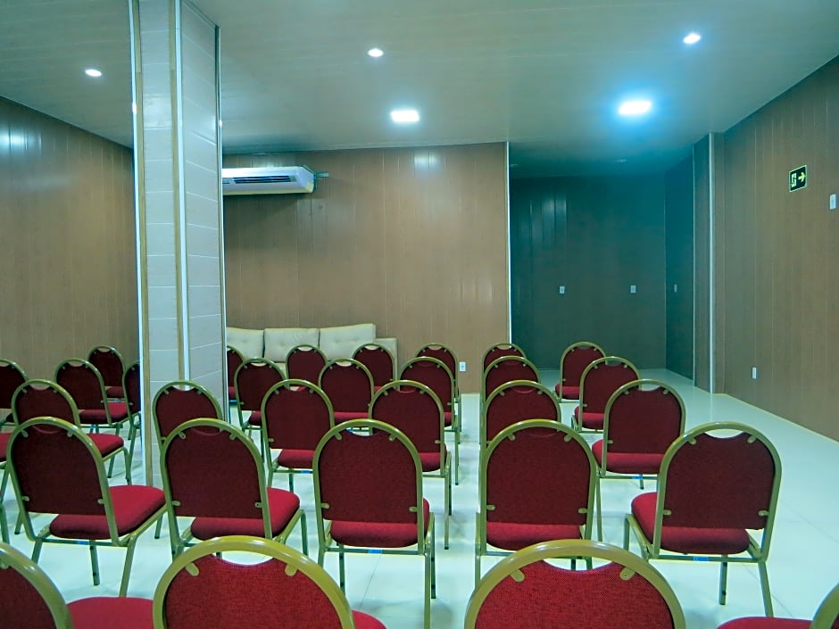 Farol Plaza Hotel