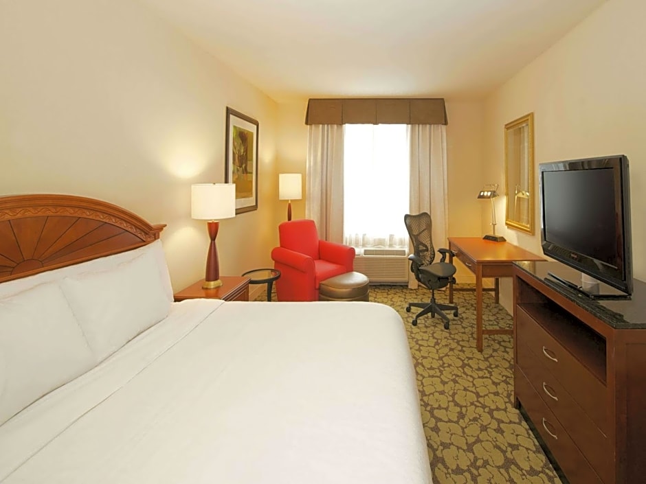 Hilton Garden Inn Virginia Beach Town Center