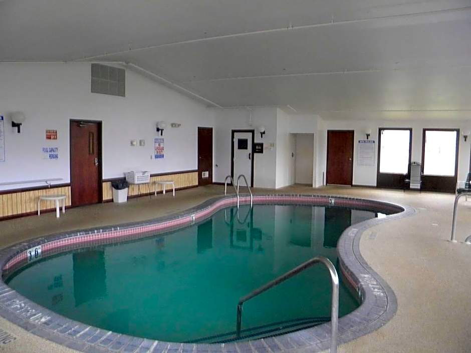Nisswa Inn and Suites