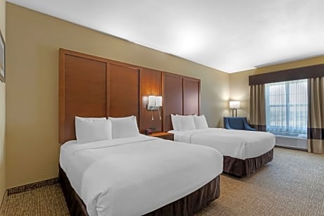 2 Queen Beds Non-Smoking Microwave And Refrigerator Full Breakfast