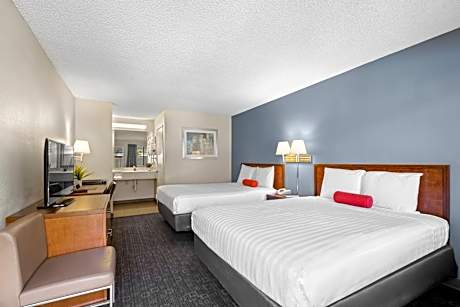 Queen Room with Two Queen Beds