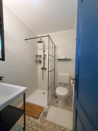 Deluxe Double Room with Shower