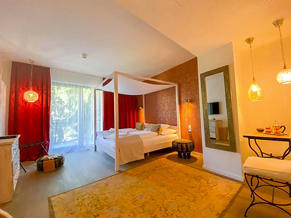 Blackhome Graz I contactless check-in