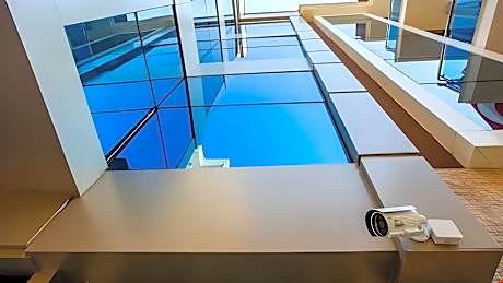 Smyrna Homes & Suits