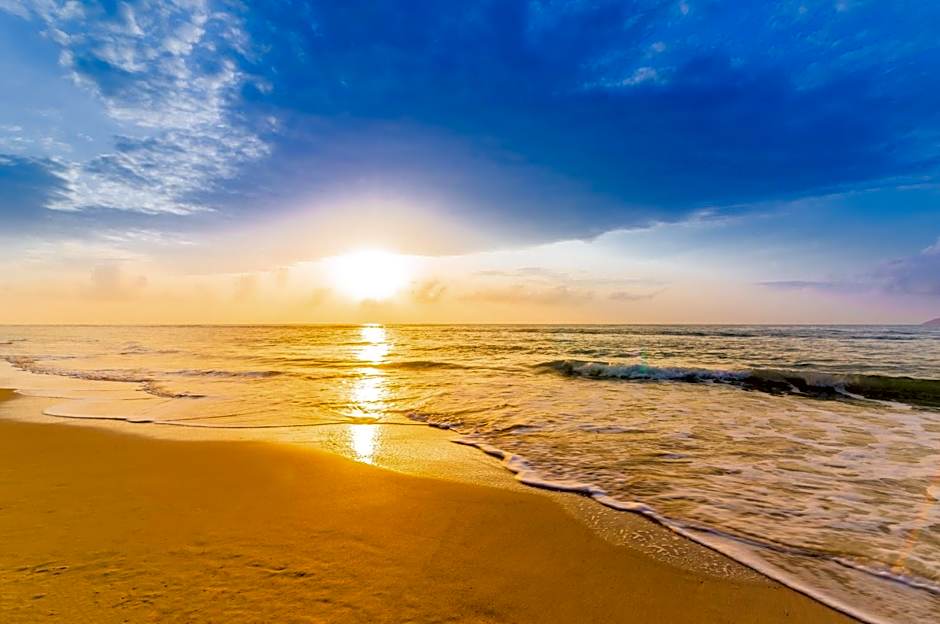 J4 Samui Hotel - SHA Plus