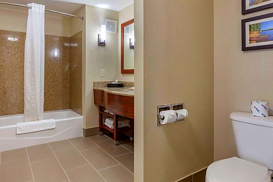 Comfort Suites Oshkosh