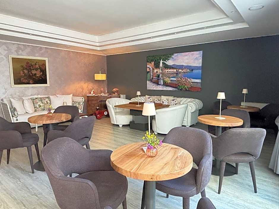 Hotel Alfieri by International