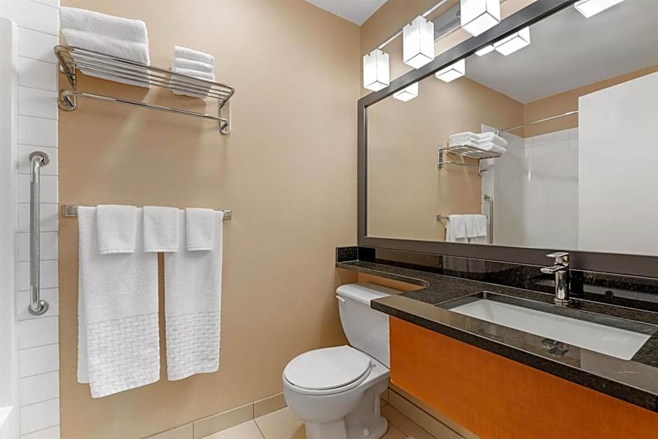 Best Western Plus Mission City Lodge