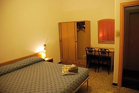 Standard Double Room with Shared Bathroom