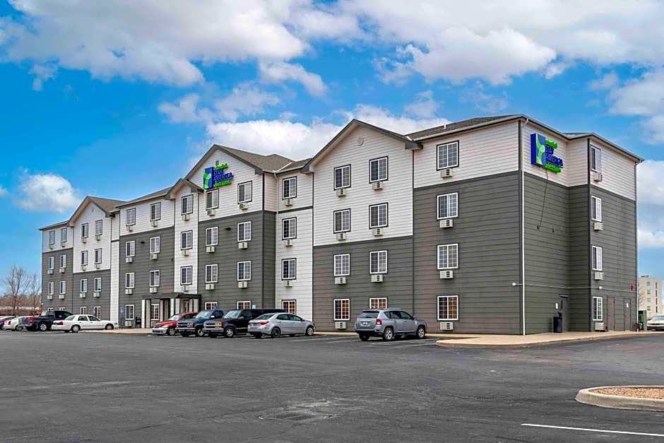 Extended Stay America Select Suites - Wichita - North