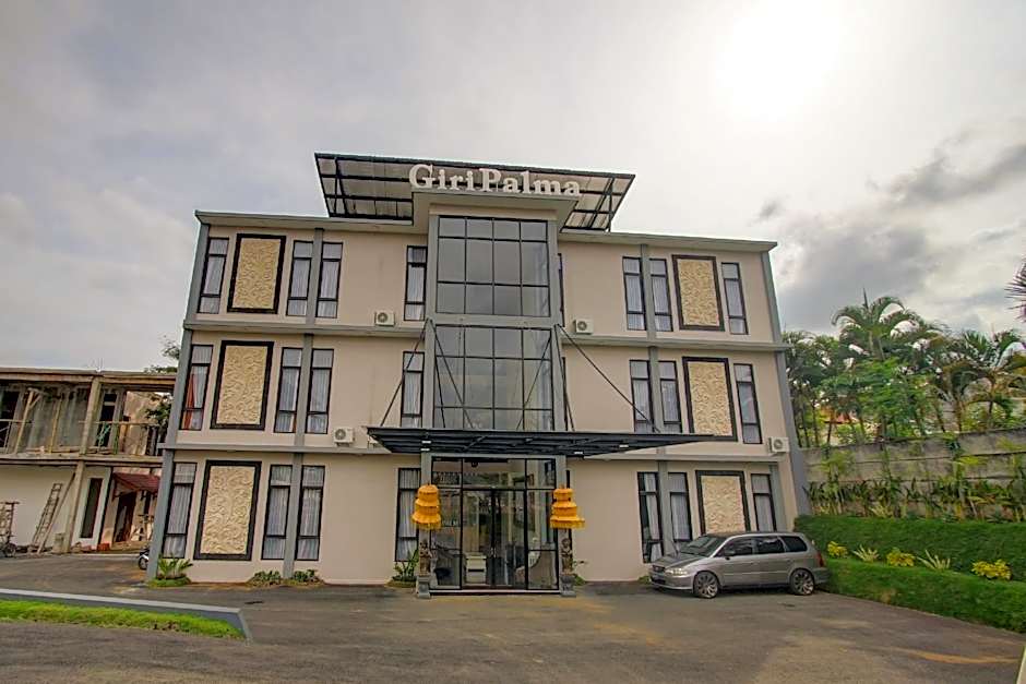 Capital O 90070 Giri Palma Hotel & Villas