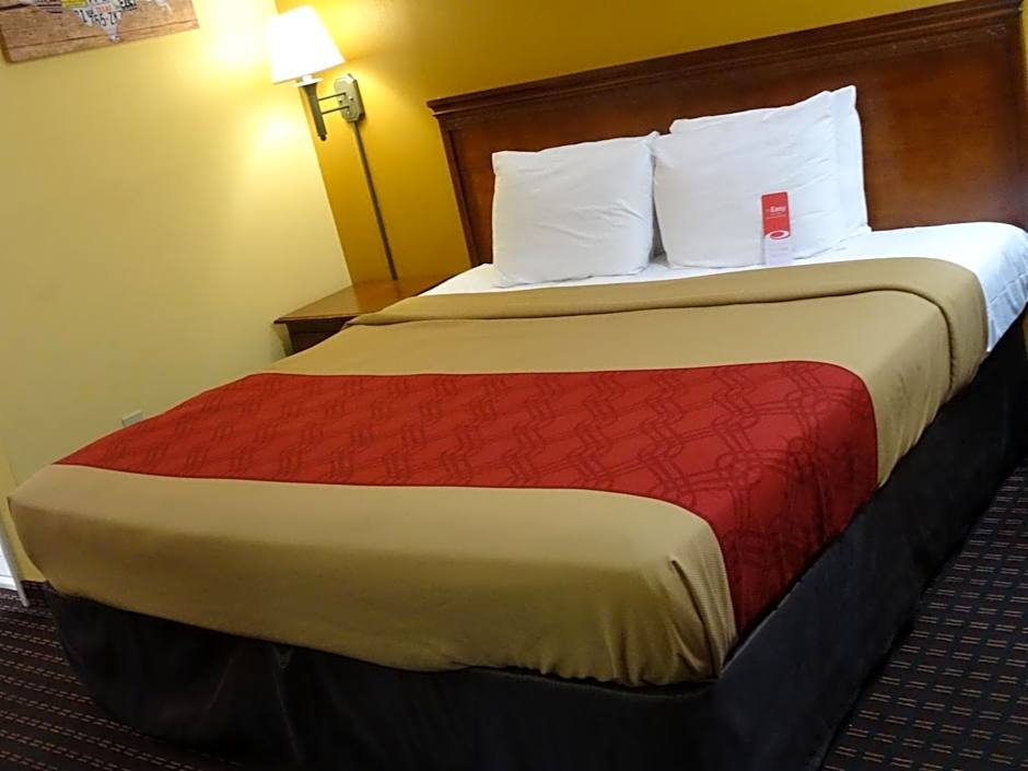 Econo Lodge Fredericksburg near I-95