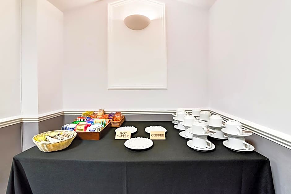 Aston Court Derby City Centre by Belvilla