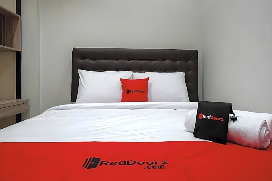 RedDoorz @ Jalan Kartini Semarang