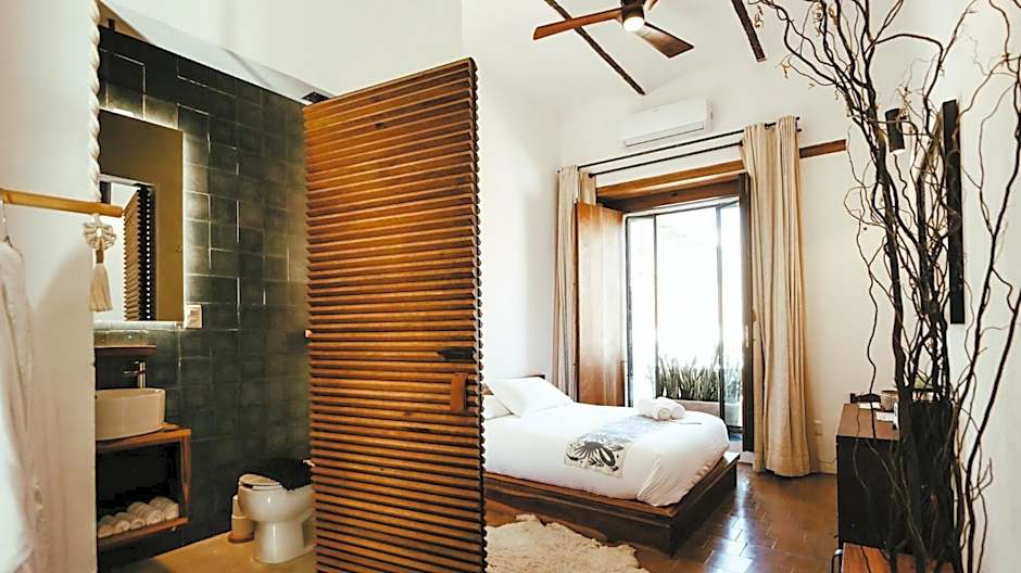 Hotel Sin Nombre