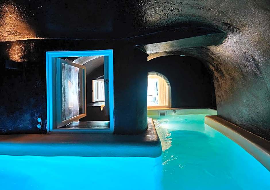 Infinity Suites & Dana Villas