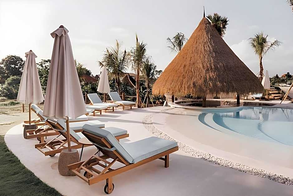 Canggu Village Accommodation