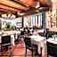 Les Armures Hotel