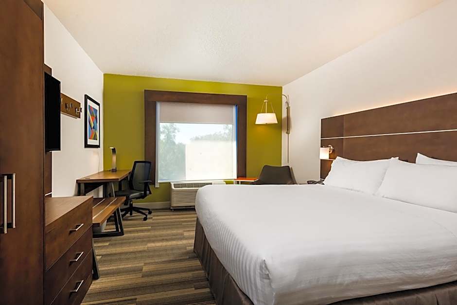Holiday Inn Express Hotel & Suites Bartow By IHG