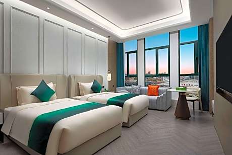 2 Double Beds, Deluxe, Smoking