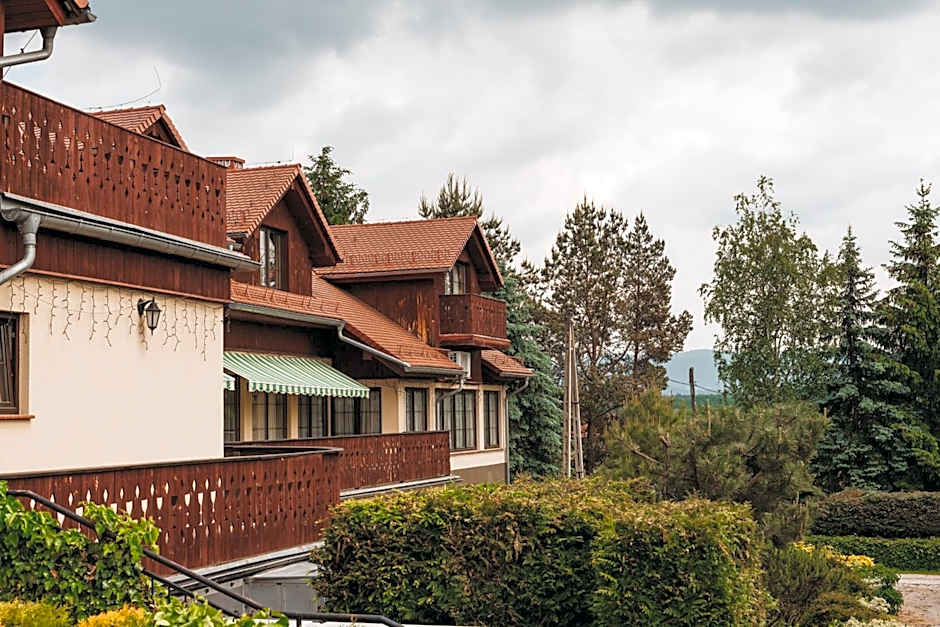 Hotel Chata Za Wsią