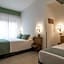 Hotel Pacific