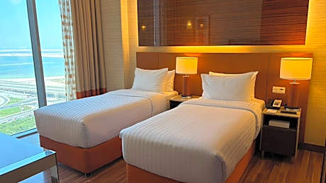 One Bedroom Deluxe Twin