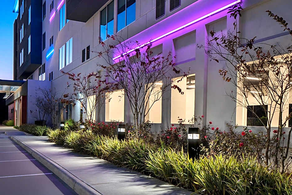 Aloft Houston Shenandoah