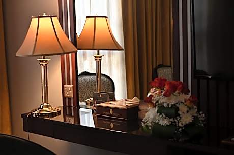 Diplomatic 1-Bedroom Suite with Haram View