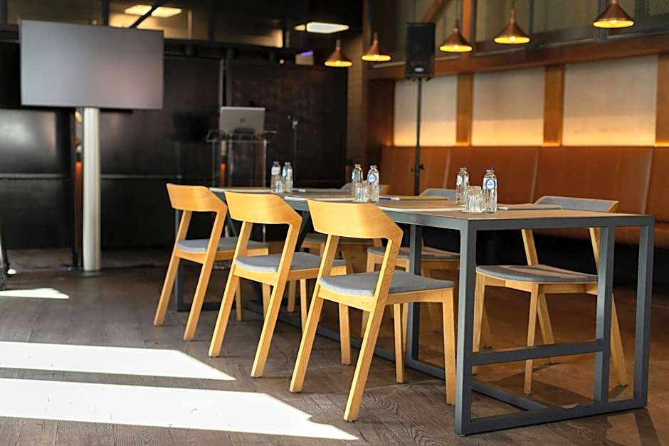 Moxy Brussels City Center