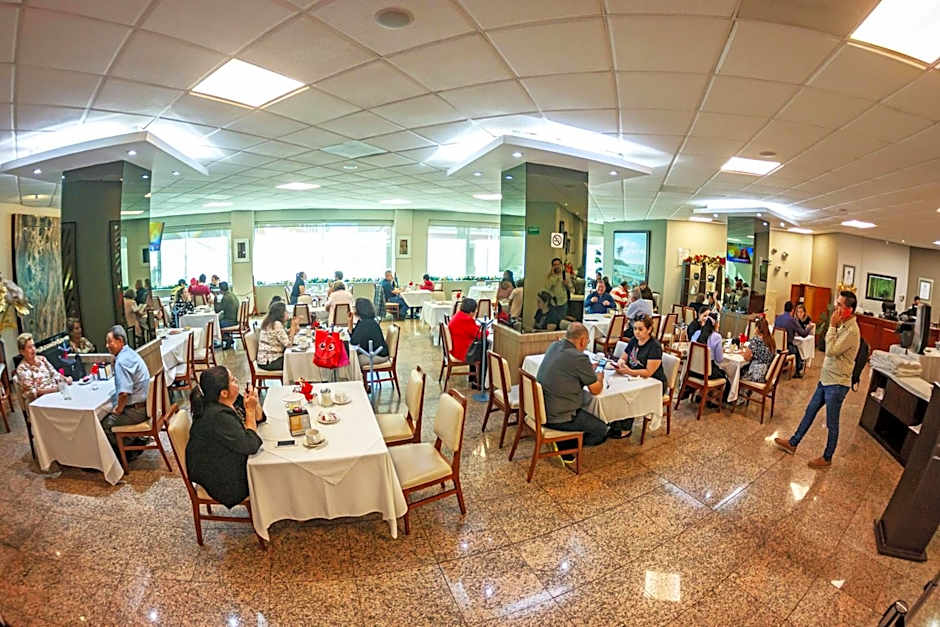 Hotel Fray Junipero Serra