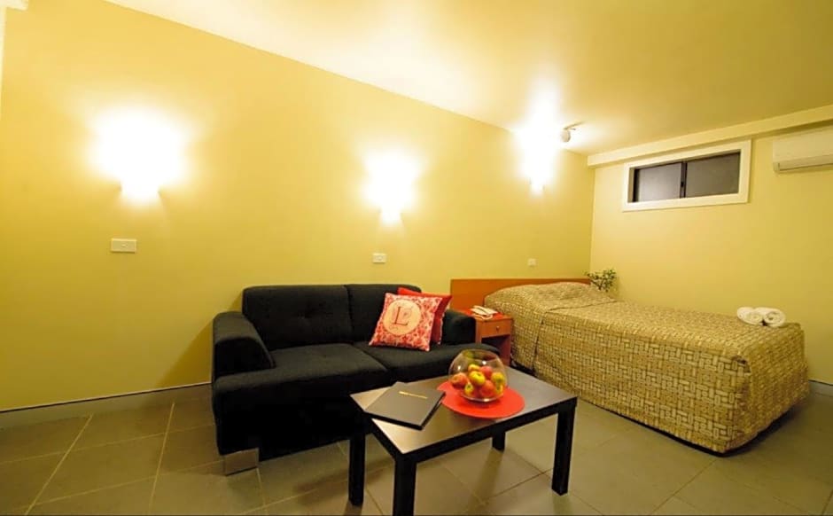 Liberty Plains Motor Inn